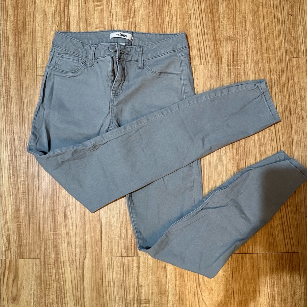 Refuge Gray Denim Jeans